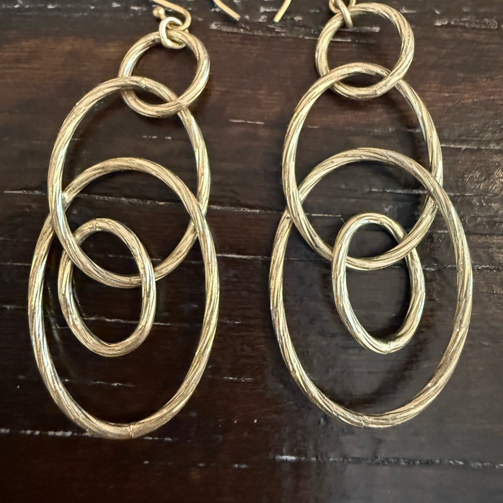 Banana Republic Gold Tone Interlinked Earrings